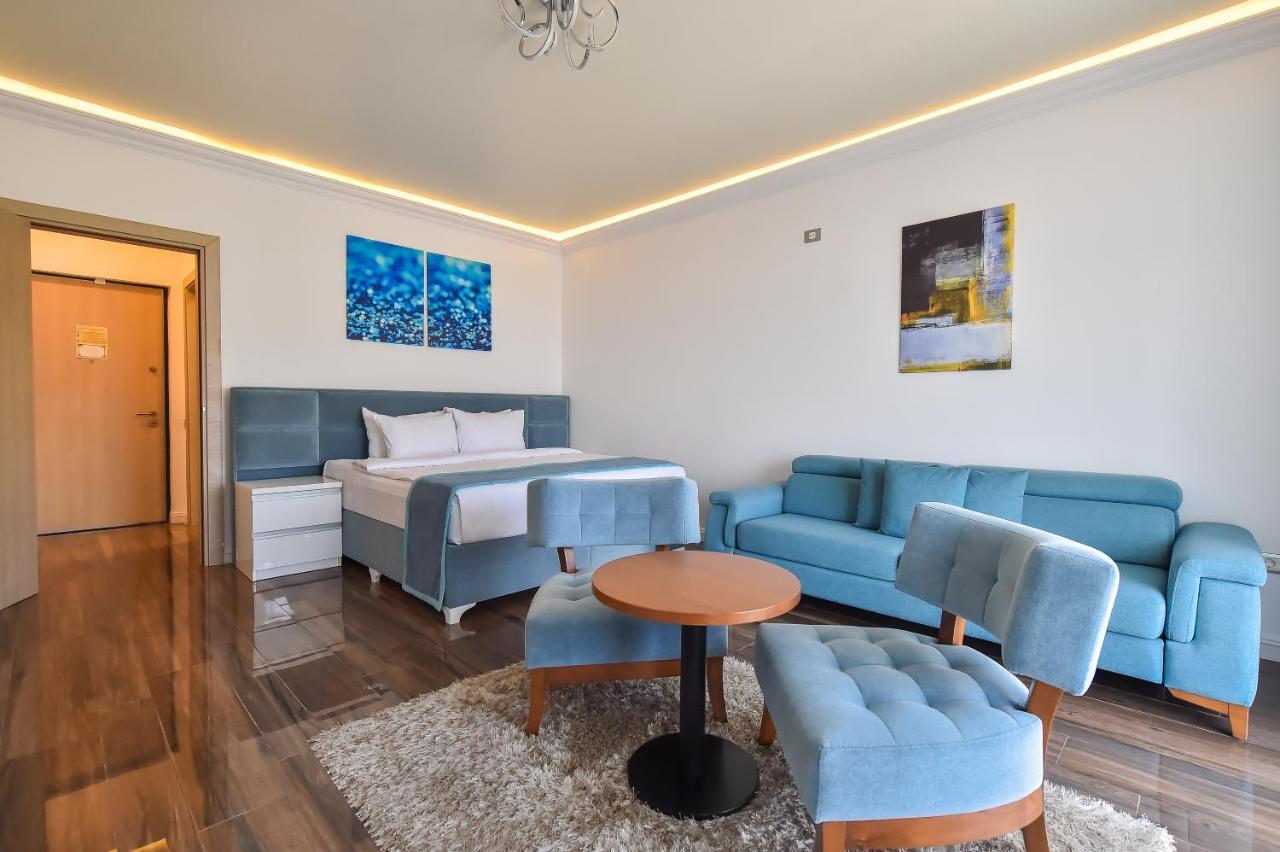 White Tower Private Apartment Beach View Mamaia Exterior foto