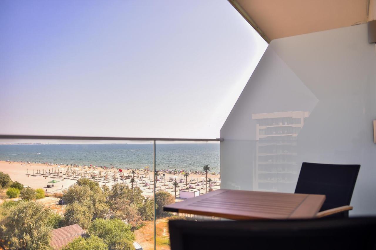 White Tower Private Apartment Beach View Mamaia Exterior foto